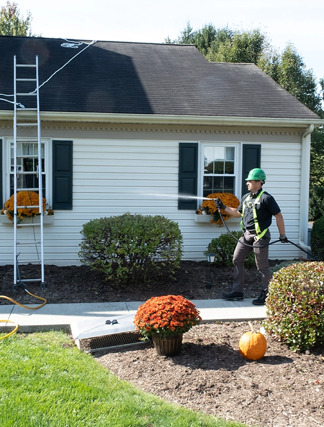 roofers working on a bungalow